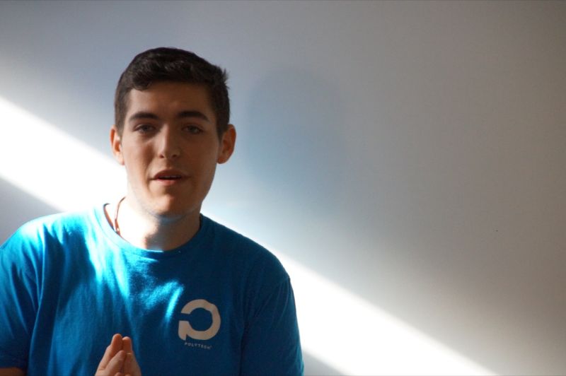 Presenting Polytech Robotics program to students